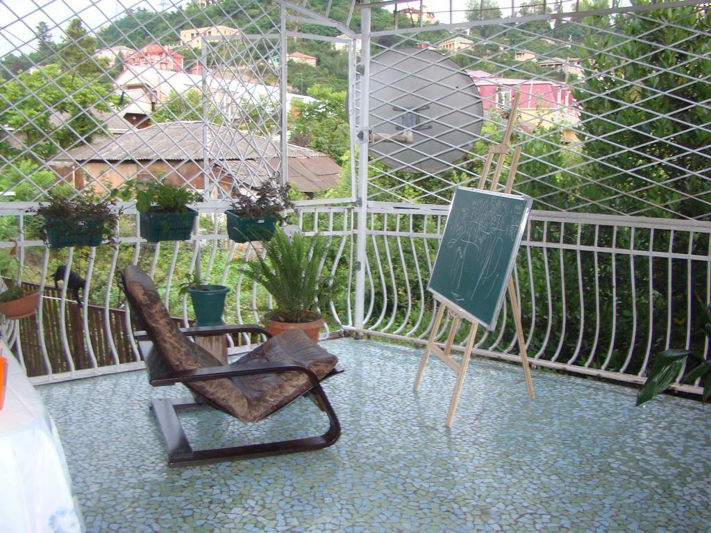 Guest House Temuri 巴统 外观 照片