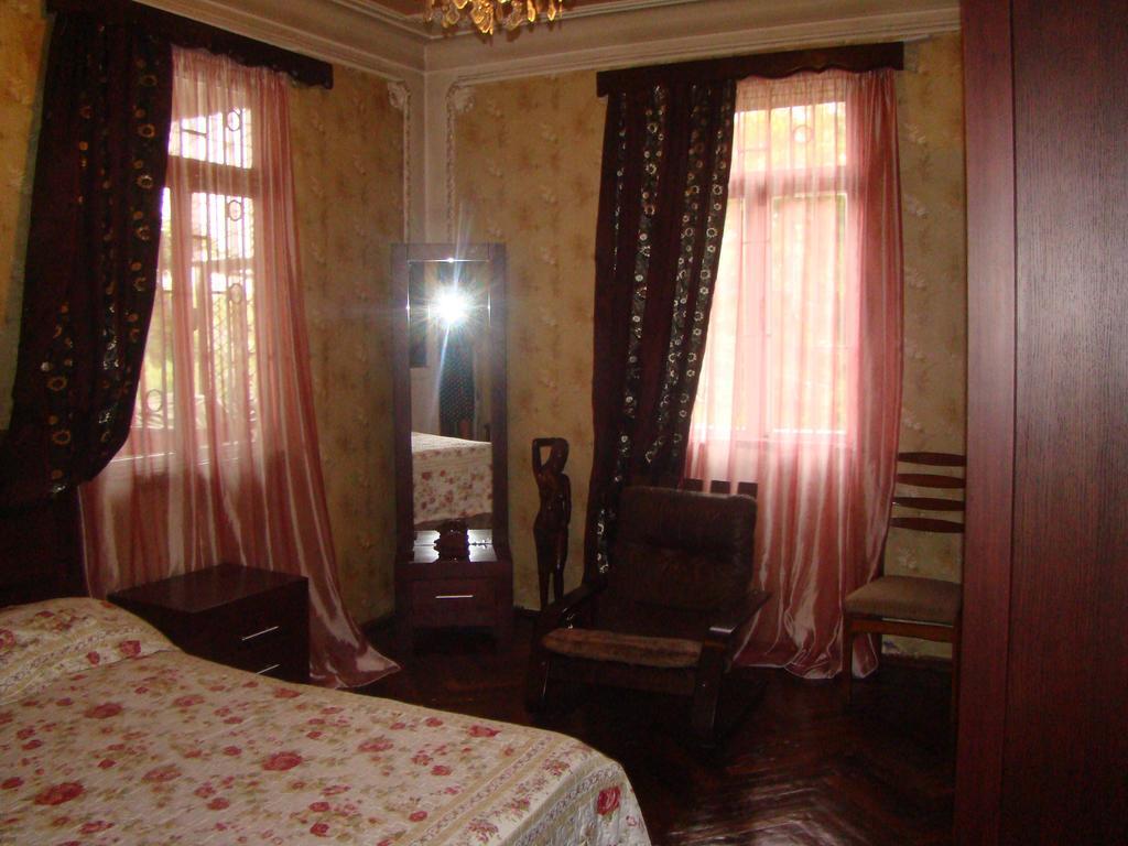 Guest House Temuri 巴统 外观 照片